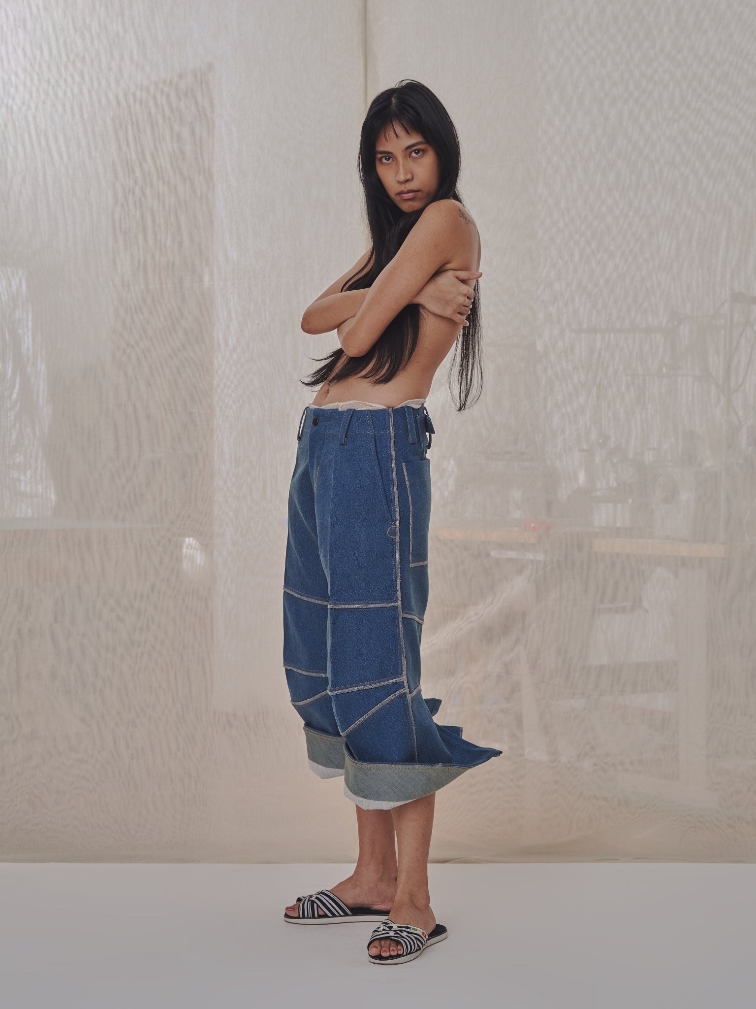 Knee Jeans in Edition 1