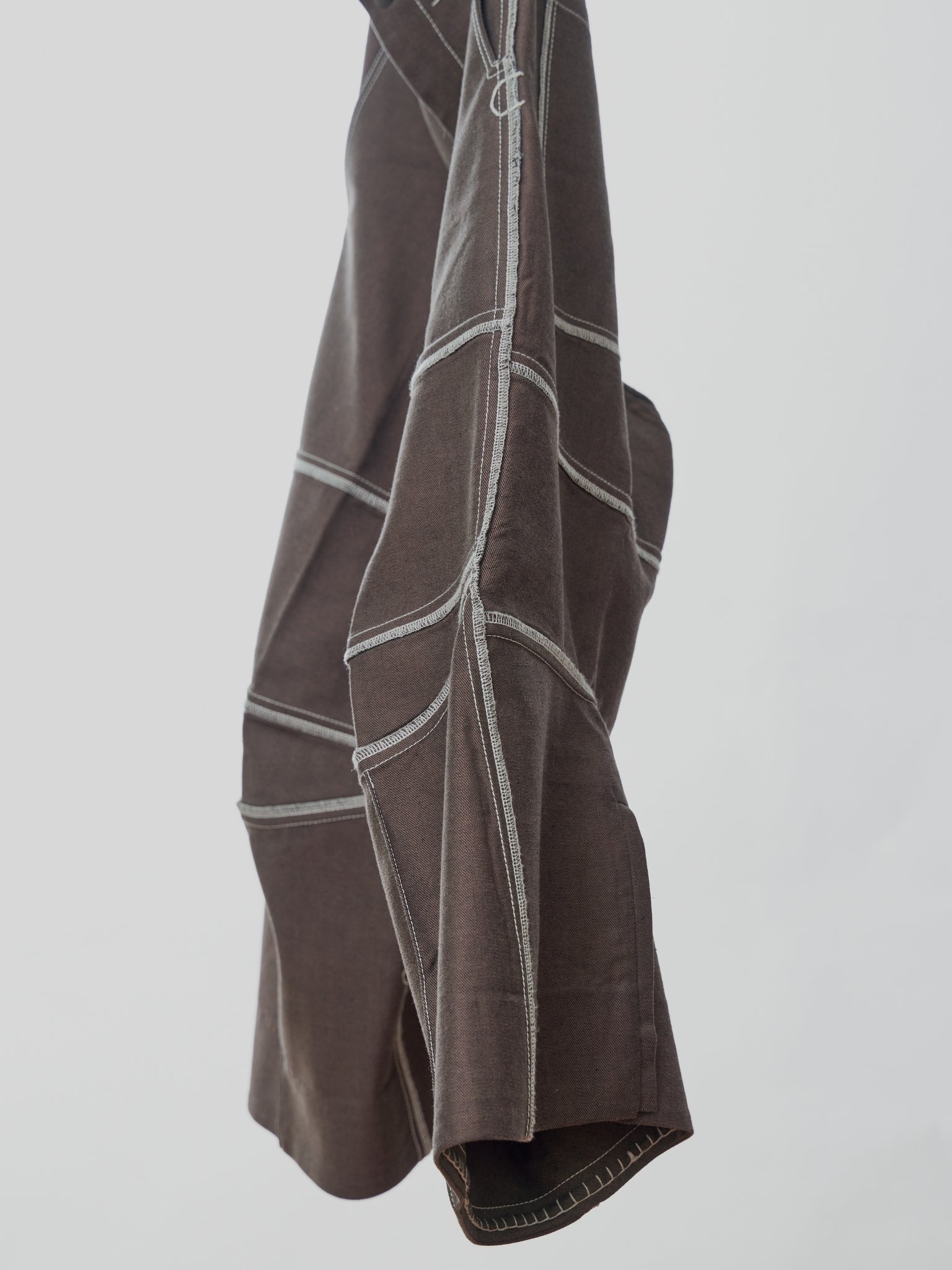 Knee Jeans in Edition 6