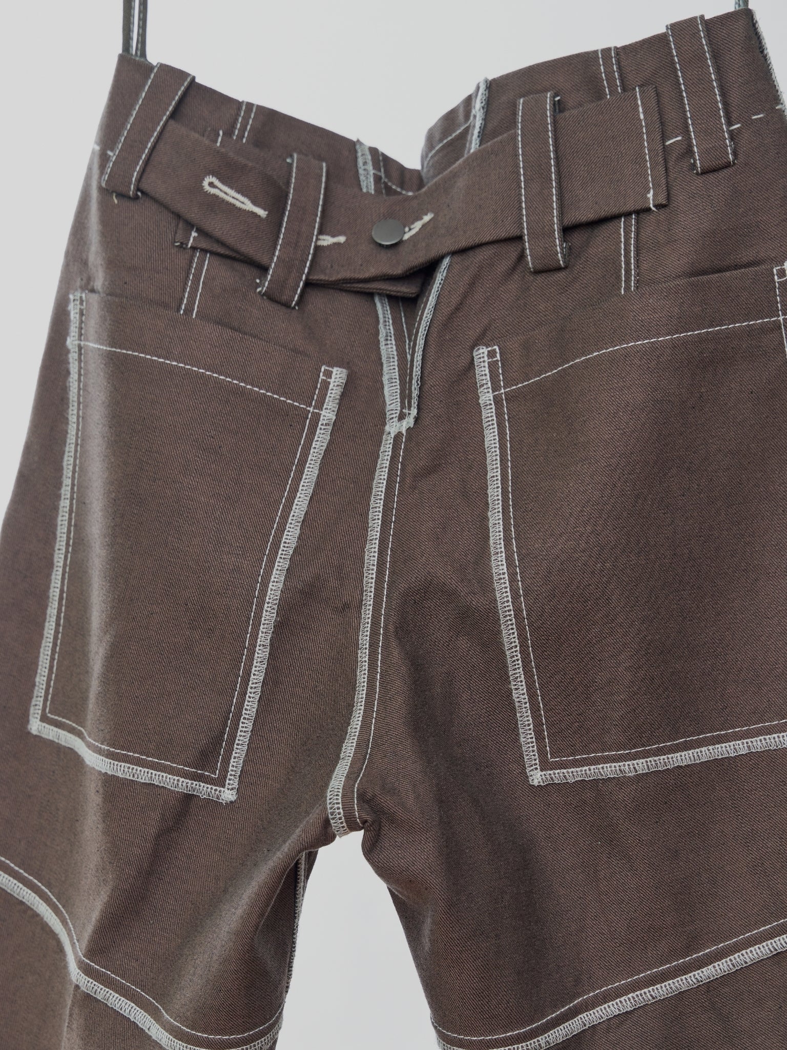 Knee Jeans in Edition 6