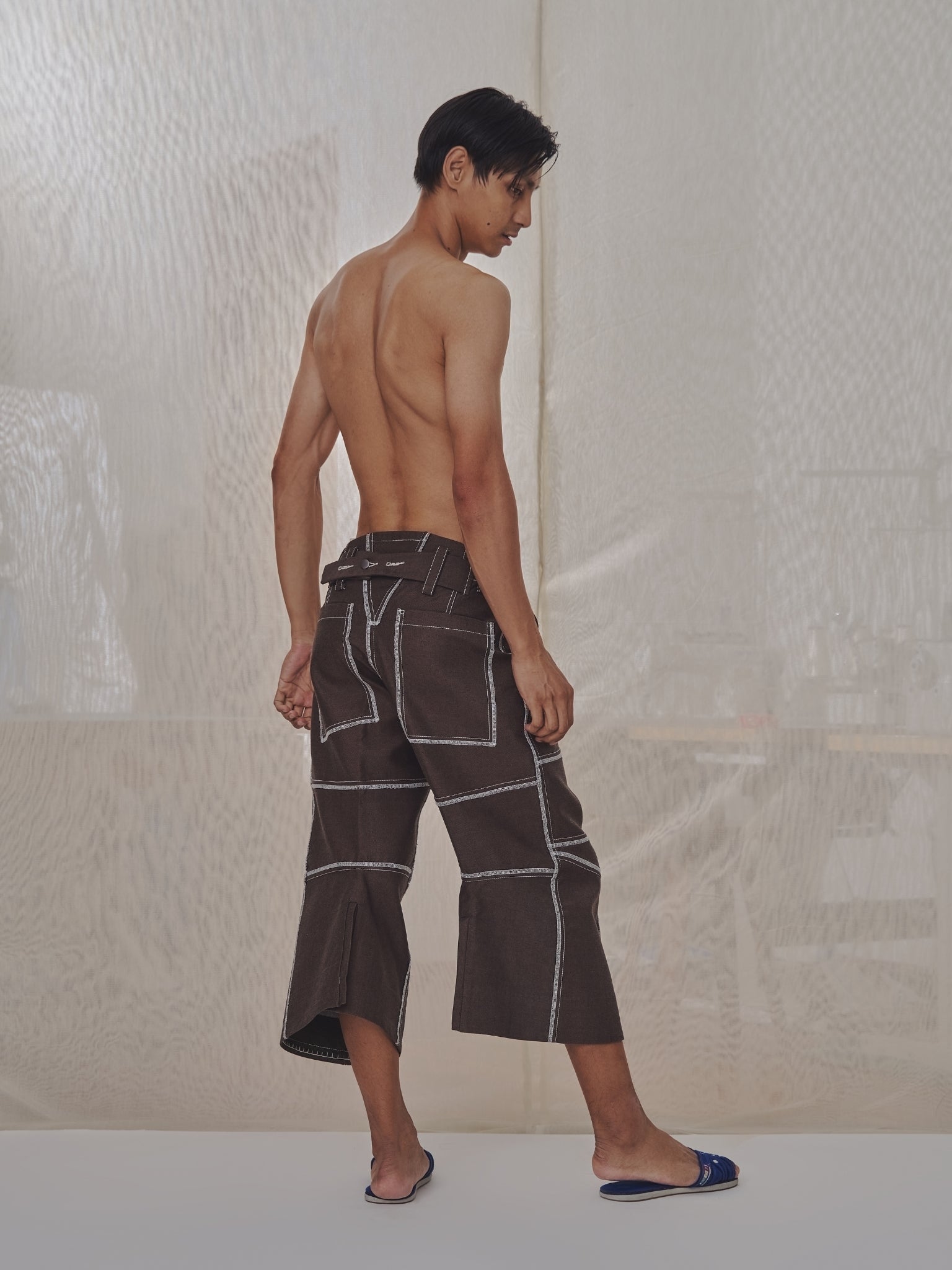 Knee Jeans in Edition 6