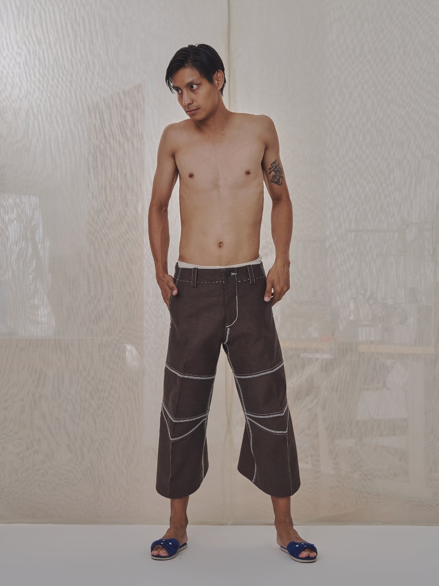 Knee Jeans in Edition 6