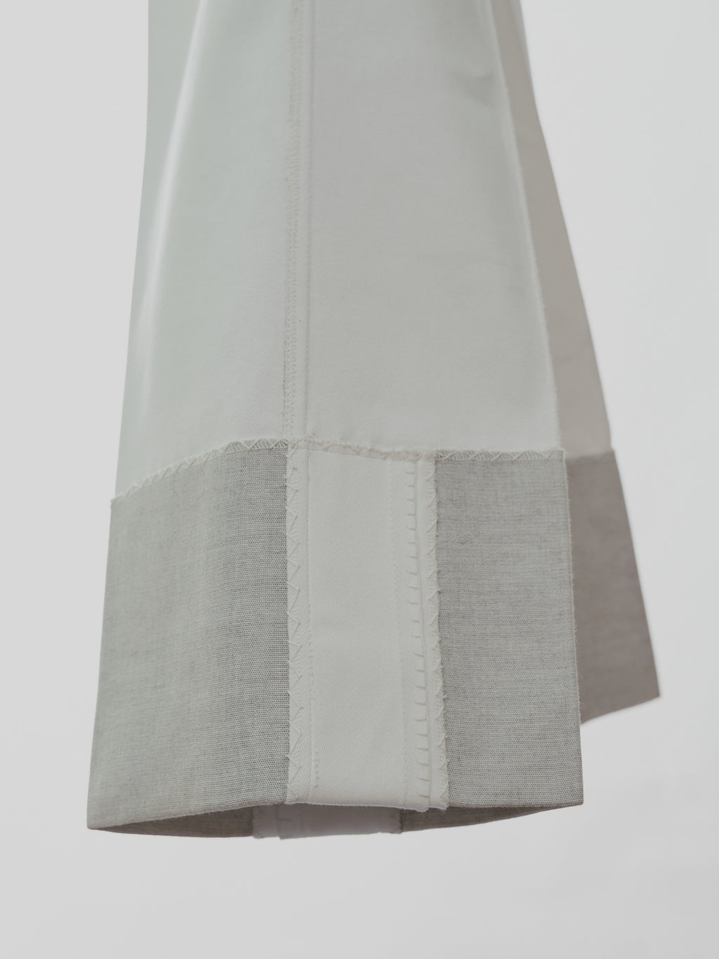 Liya Classic Cuffed Jeans in Cream Canvas