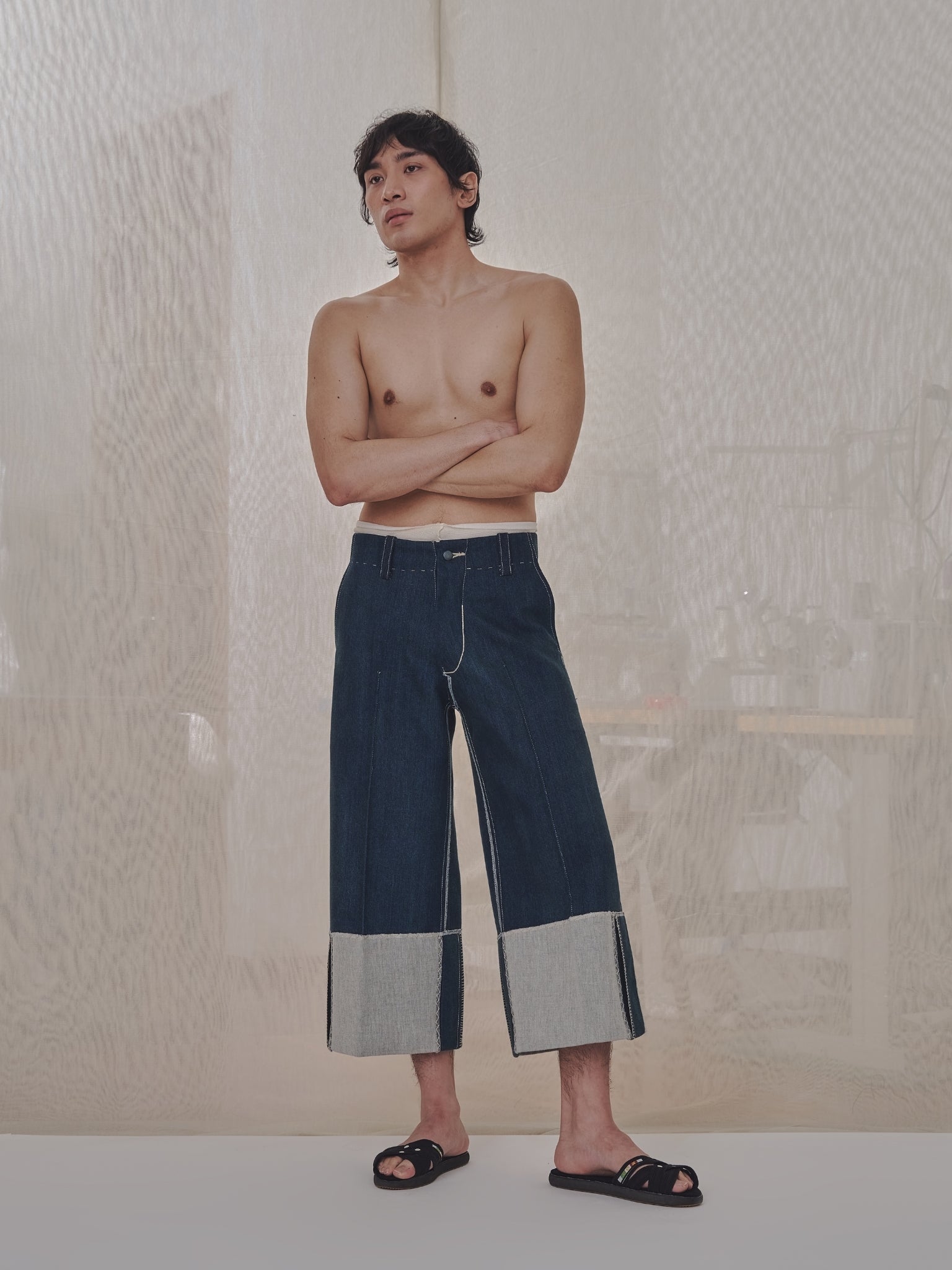 Liya Classic Cuffed Jeans in Edition 2