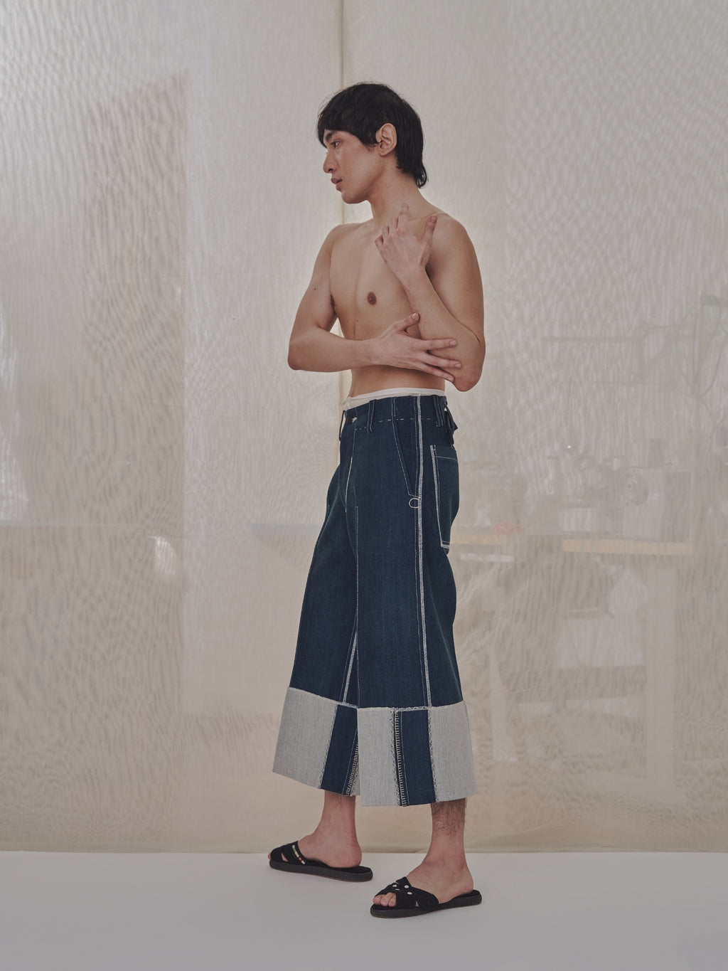 Liya Classic Cuffed Jeans in Edition 2