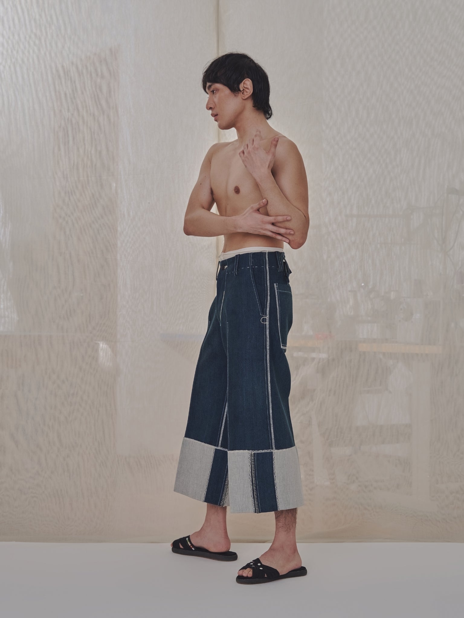 Liya Classic Cuffed Jeans in Edition 2