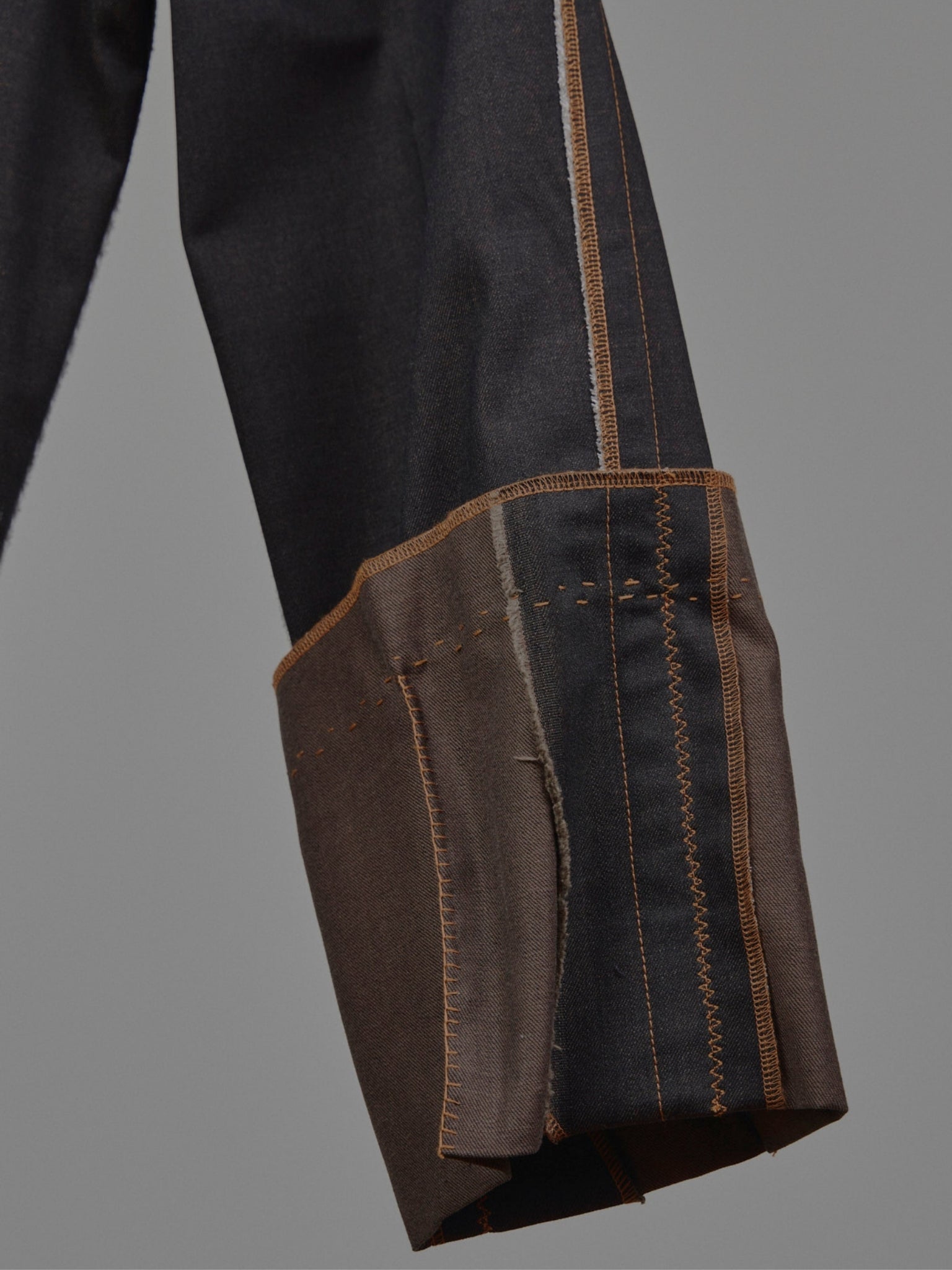 Fixed Cuff Jeans in Choco Denim