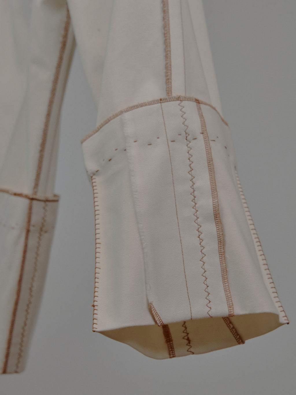 Fixed Cuff Jeans in Cream Canvas