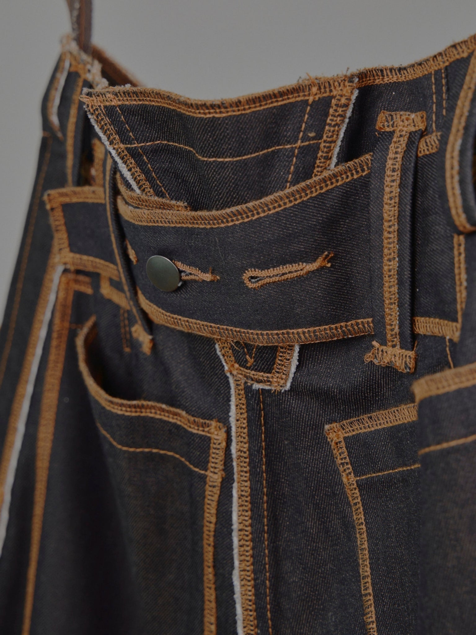 Sakay Shorts in Choco Denim
